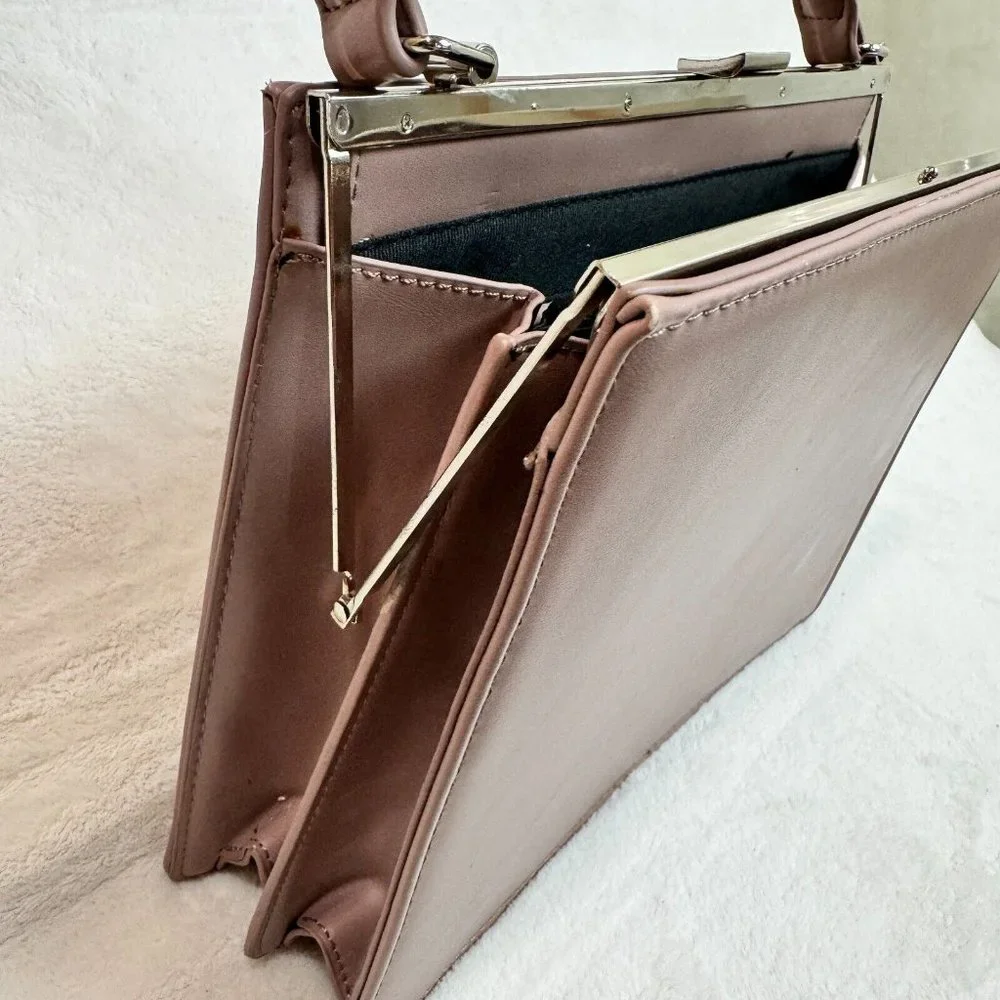 Vintage Street Level Ladies Handbag/Clutch Bag 9x12 - Classic Fashion Accessory - Picture 7 of 13